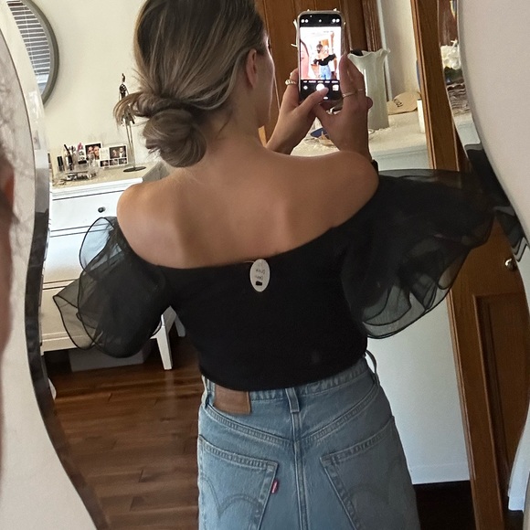 Statement sleeve top - Picture 2 of 7